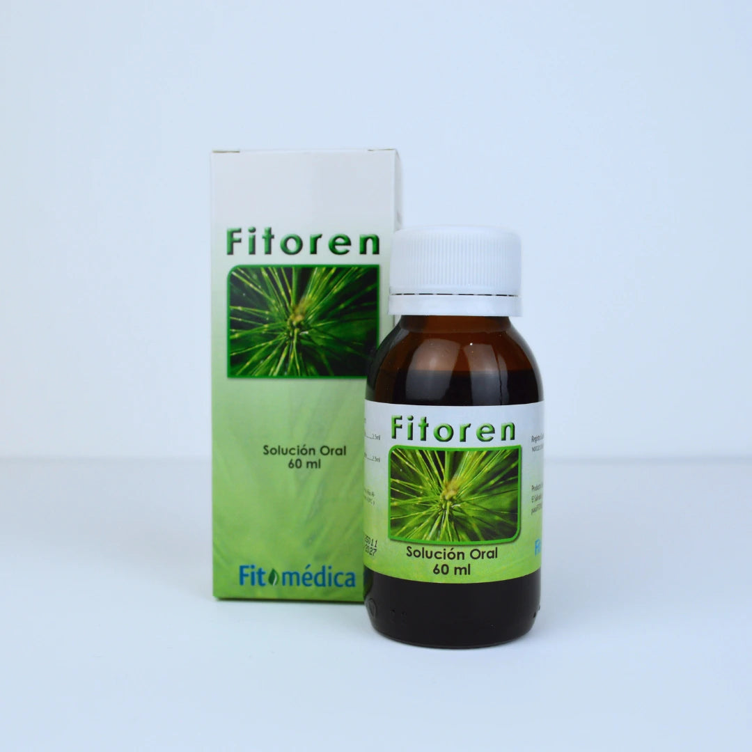 La imagen muestra Fitoren, solución oral de 60 ml, junto a su caja en tonos verdes y blancos con la ilustración de una planta medicinal. Diseñado para tratar infecciones urinarias, eliminar arenillas y desinflamar el tracto urinario. El diseño resalta su origen natural, ideal para apoyar la salud de riñones, vejiga y vías urinarias.